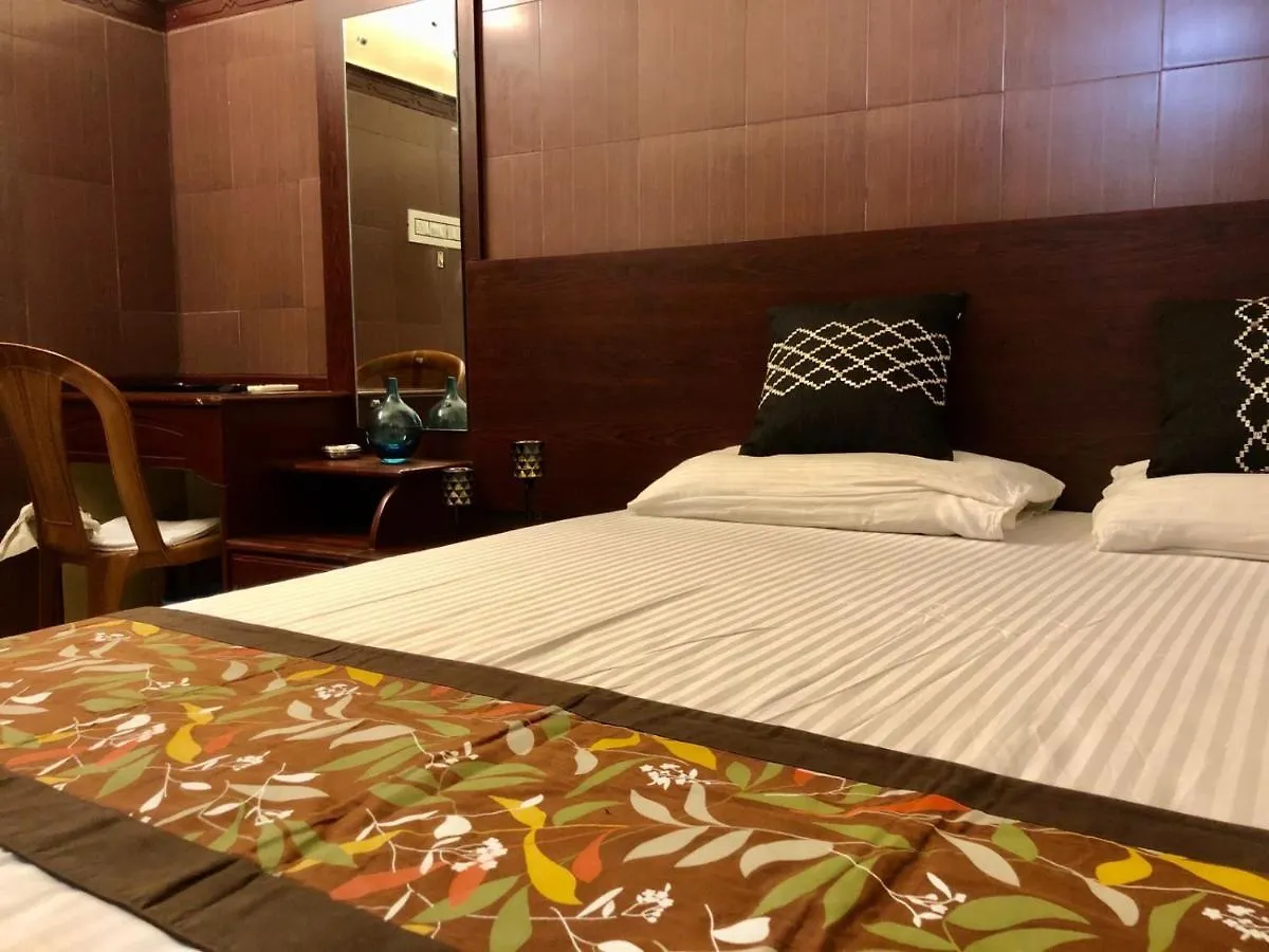 Lodge New As Tourist Home Aluva Kochi Ινδία
